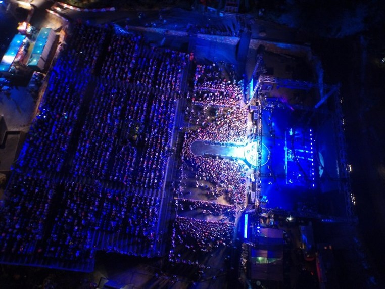 Enrique Iglesias at Ehdeniyat
